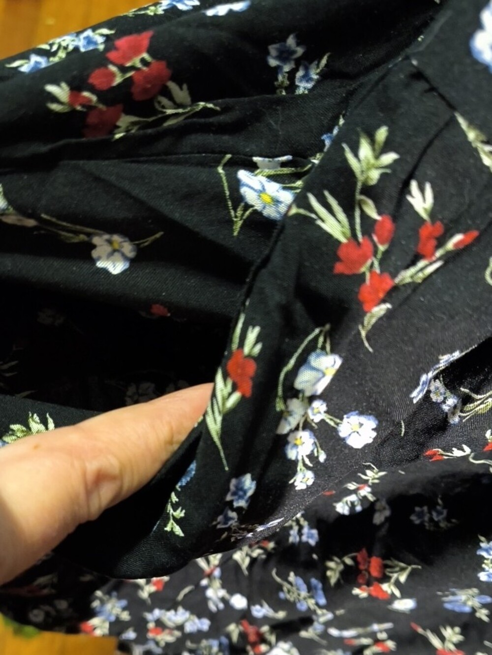 torrid Black Floral Tiered Tank Dress with Red & Blue Accents NWT MSRP$56 - Picture 9 of 10